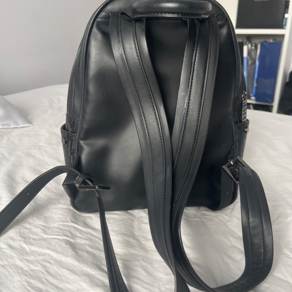 Juicy by Juicy Couture Black 'Aspen' Mini Zippy Travel Backpack Tote Bag - Picture 2 of 5